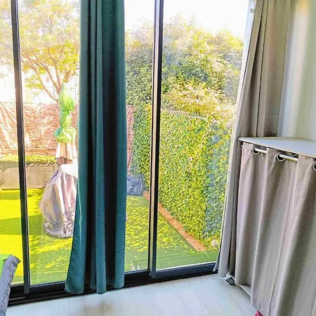 Well Equipped With Terrace *