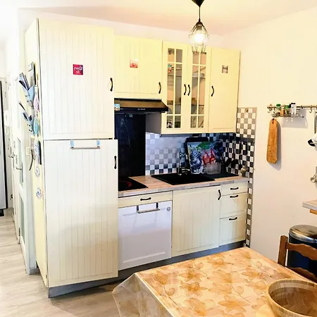 Appartement Well Equipped With Terrace
